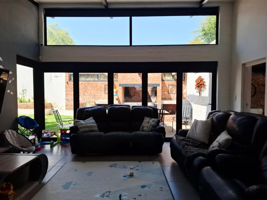 To Let 3 Bedroom Property for Rent in Bayswater Free State